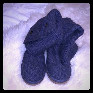 Blueberry Knit Ugg Boots with Button Detail sz 5